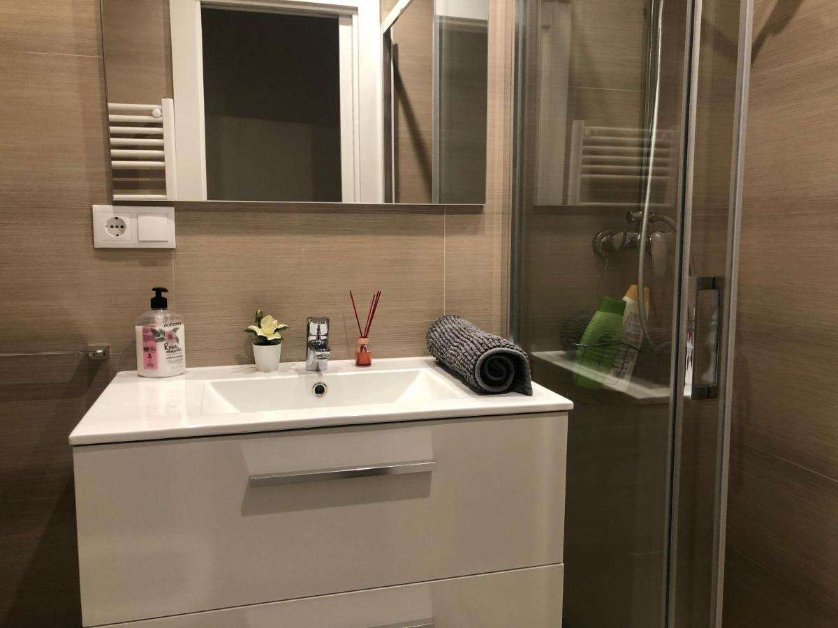 Burgo Alojamientos Castellana Jardin 1 Y 2 Parking Y Piscina Gratis!! מראה חיצוני תמונה